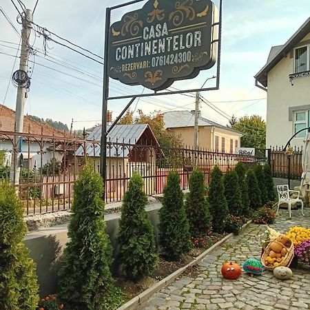 Casa Continentelor Hotel Câmpulung Eksteriør billede