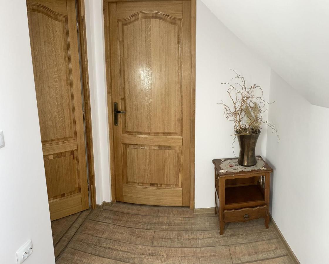 Casa Continentelor Hotel Câmpulung Eksteriør billede